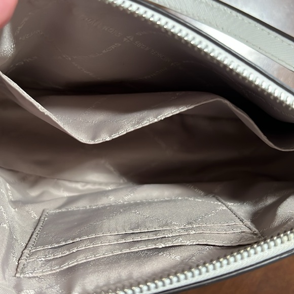 Cross body Michael Kors bag - Picture 5 of 15